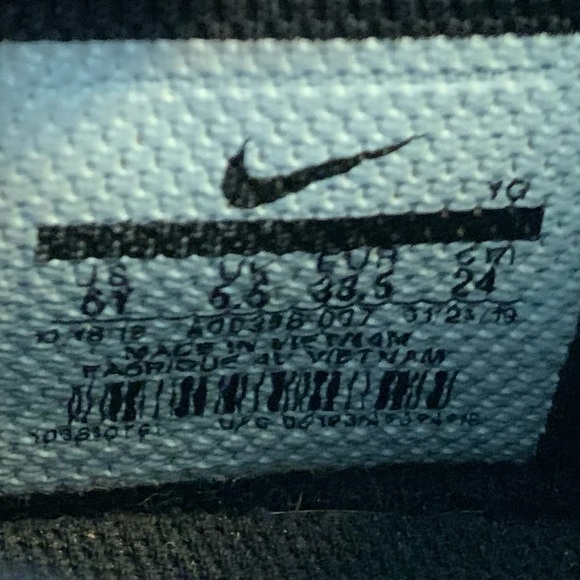 Nike kids Phantom Venom Club FG Mens Football Boots Soccer Cleats Black Sz 6y - Picture 11 of 11